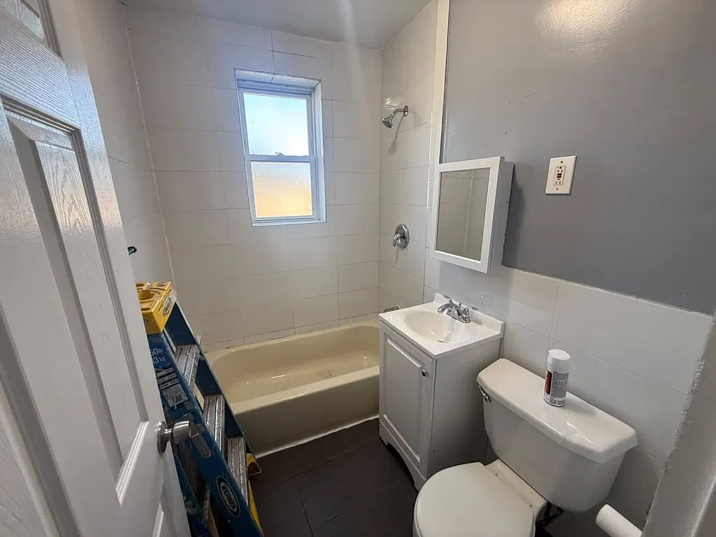 2 bed, $1,650 — Photo 2