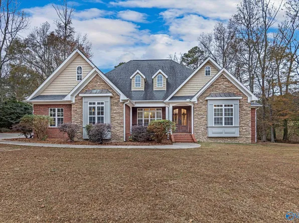 70 Smith Ln, Boaz, AL 35956