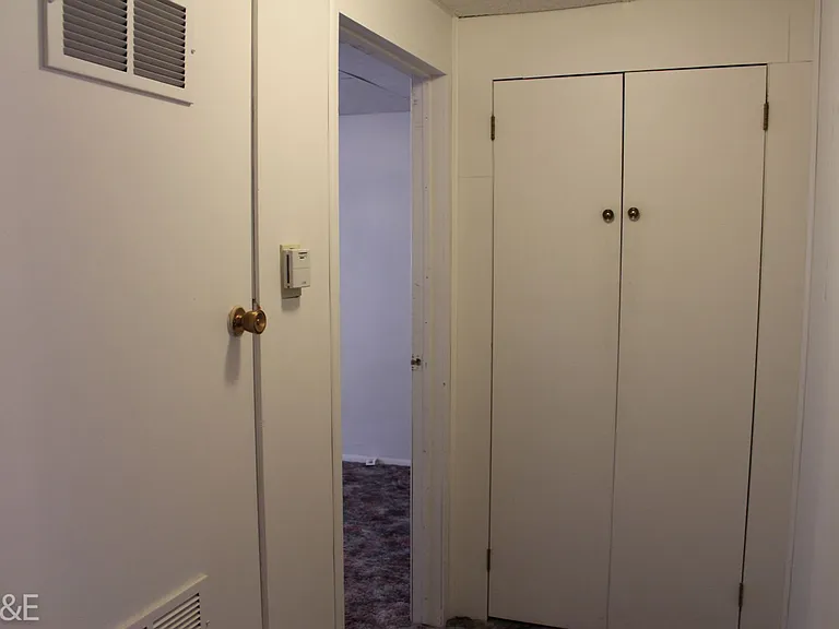 281 N 700 W — Photo 7