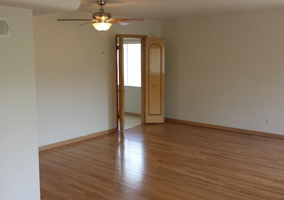 1st image of 8723 Delmar Blvd APT 2E