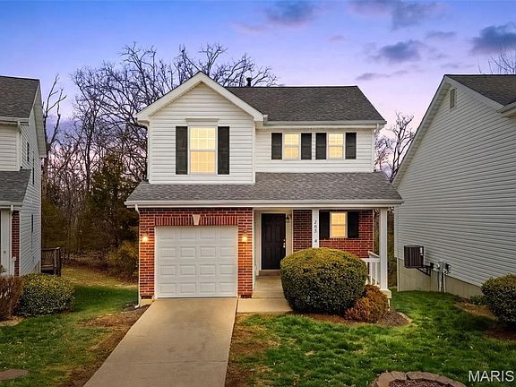 3rd image of 263 Tyndale Dr