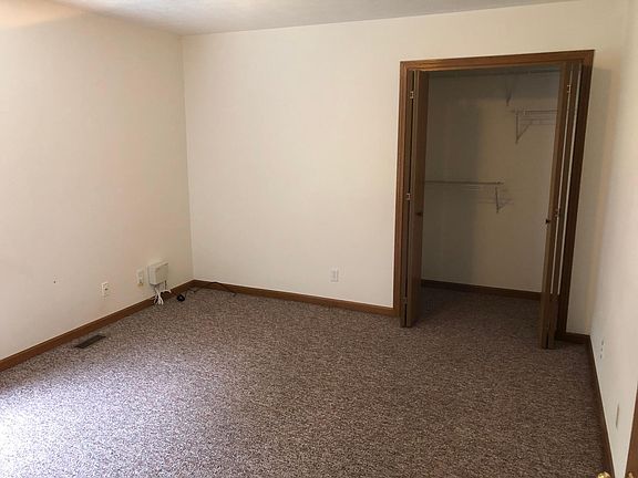 4th image of 2205 Bridgewater Cir #B