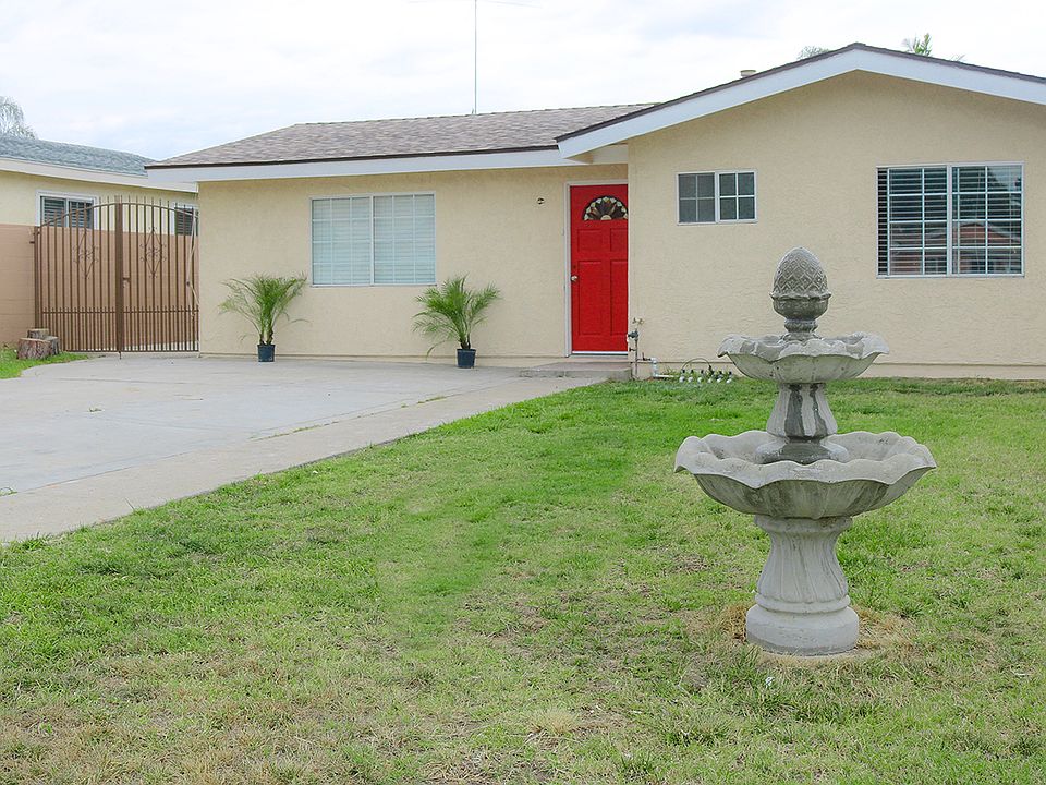 1st image of 3553 Arruza St