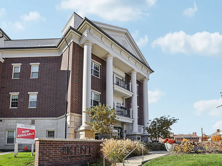 The Kent at Carmel City Center — Photo 42