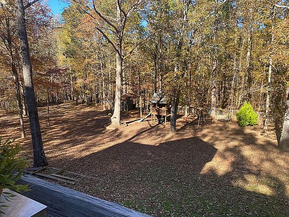3rd image of 2665 Highland Ct