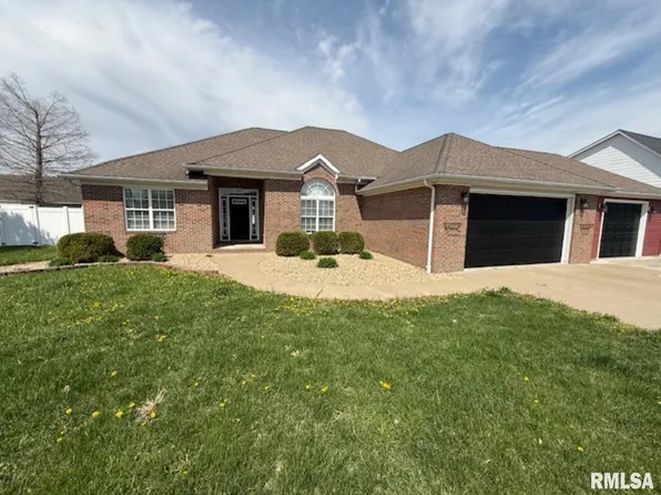 1108 Folgers St, Marion, IL 62959