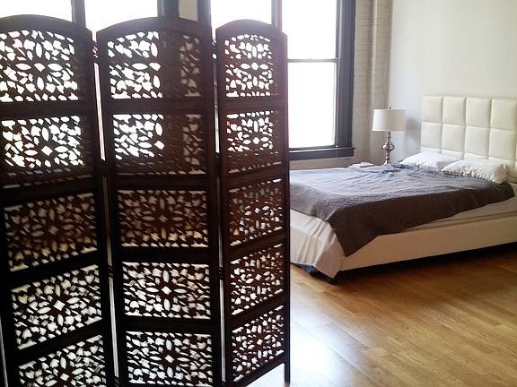 3rd image of 525 S Dearborn St APT 202
