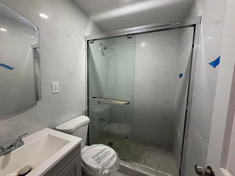 2218 E 27th St #2 — Photo 16