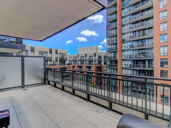 36 Via Bagnato #729, North York, ON M6A 0B7