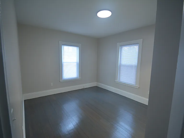 31 Claybourne St #1 — Photo 20