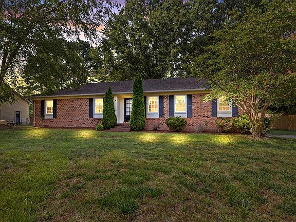 2nd image of 228 Carrie Dr