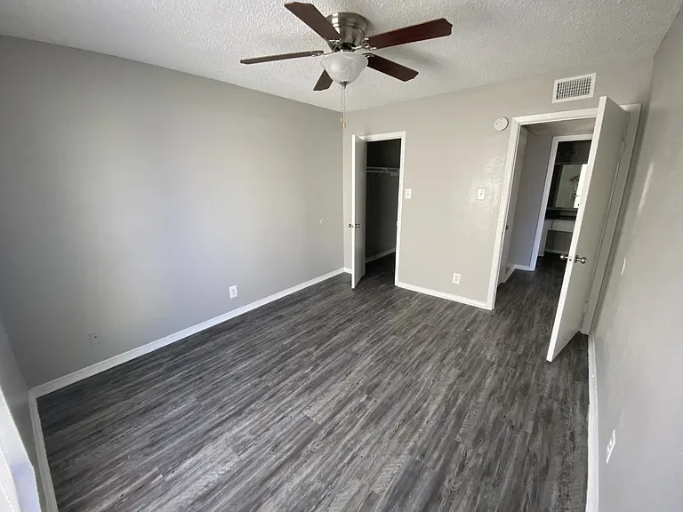 1809 W Schunior Rd #712 — Photo 3