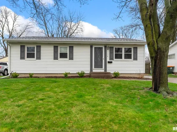 3327 Adams St, Davenport, IA 52807