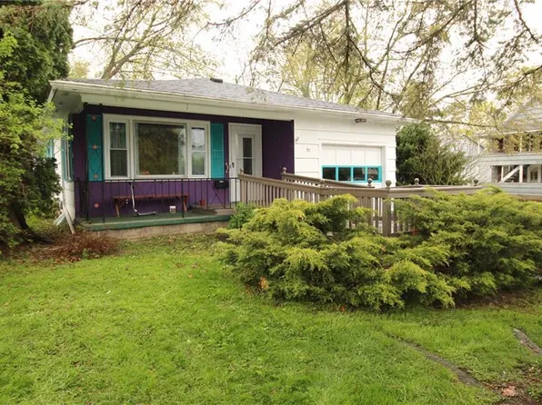37 Deland Park A Park #A-b, Fairport, NY 14450