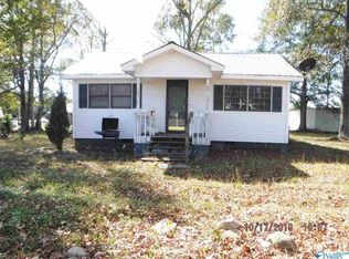 89 Short St, Geraldine, AL 35974