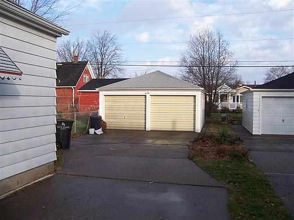 4th image of 3811 28th Ave