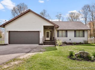 128 Midway St, Belding, MI 48809