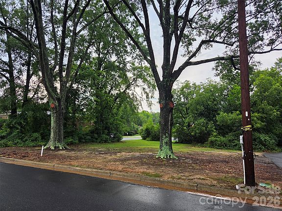 3rd image of 0 Carpenter Ave