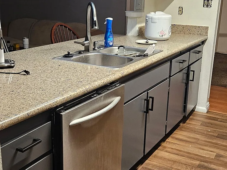 4812 S Dorsey Ln — Photo 4