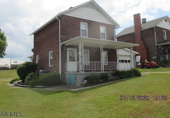 2nd image of 618 Highland Ave