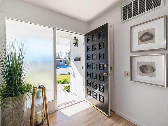2nd image of 40976 Pajaro Dr