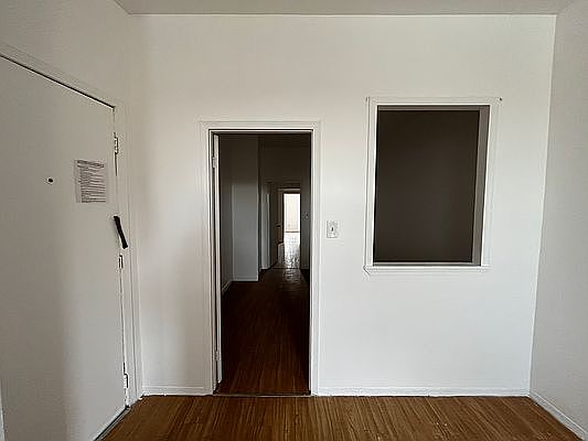 5th image of 266 Wyckoff Ave APT 3L
