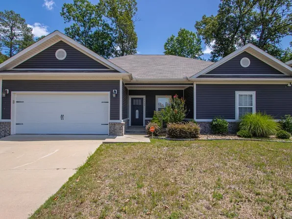 2929 Gillis Dr, Benton, AR 72015