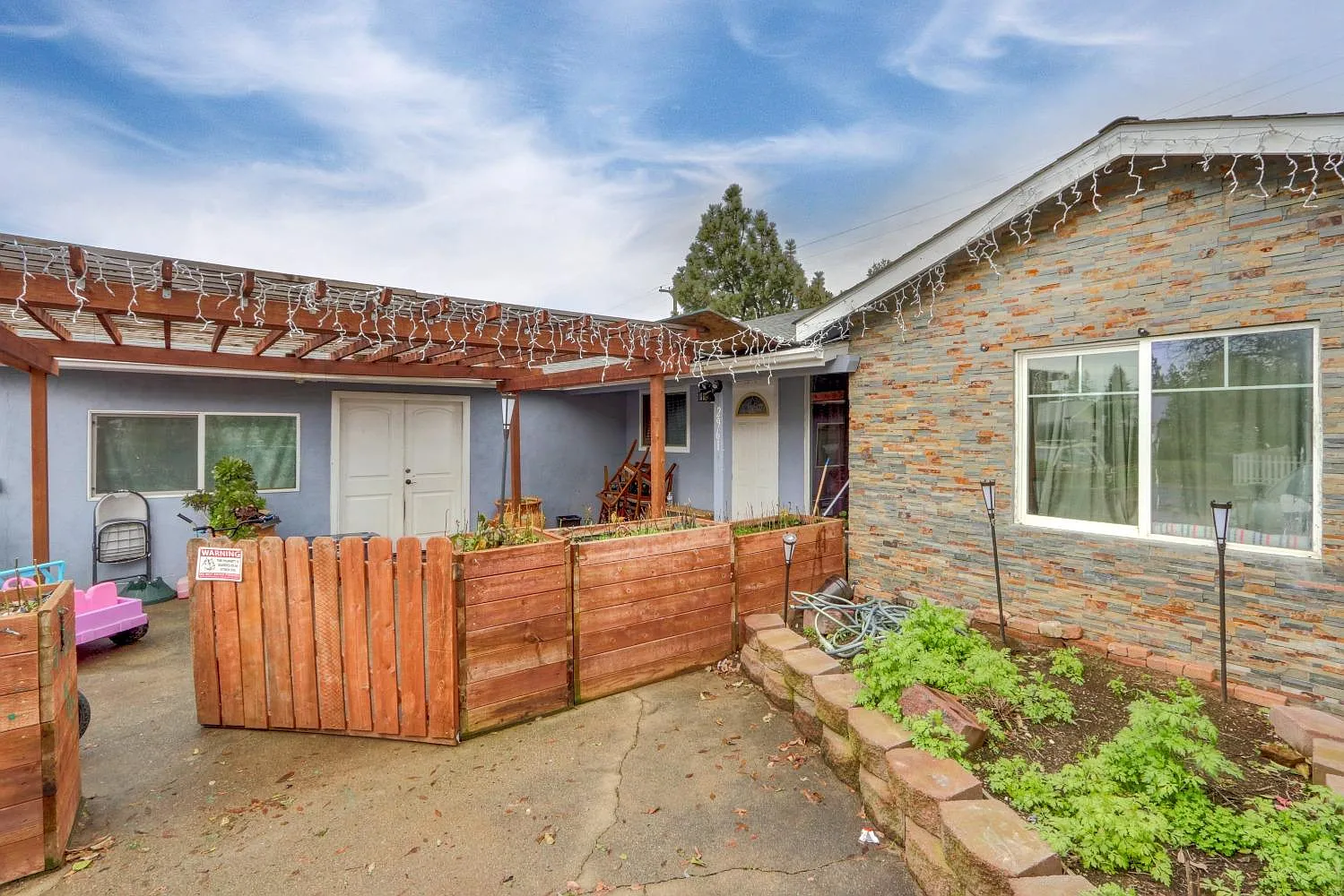 2961 Weston Way photo 1