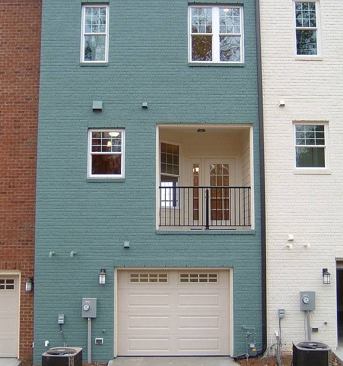 2nd image of 140 Finsbury St