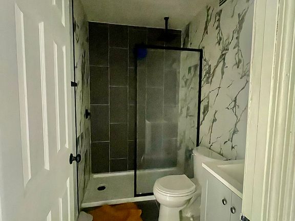 5th image of 308 Avanda Ct #7