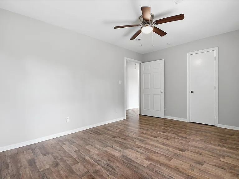 6203 Gaston St — Photo 22