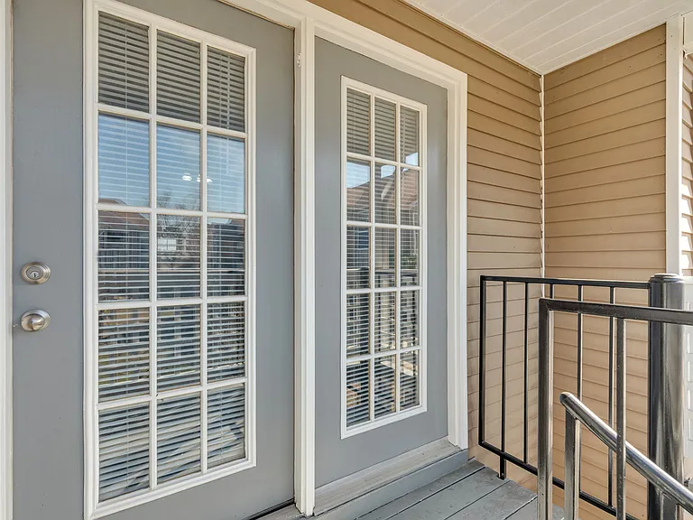 Seasons Apartments — Photo 43