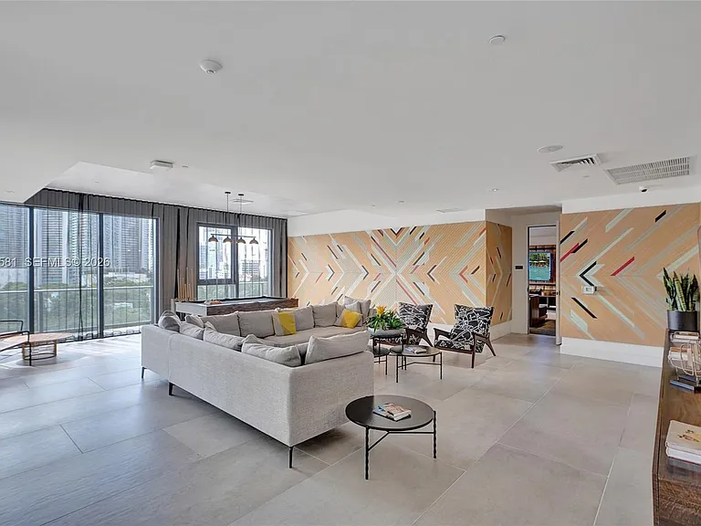 121 NE 34th St #2310 — Photo 45