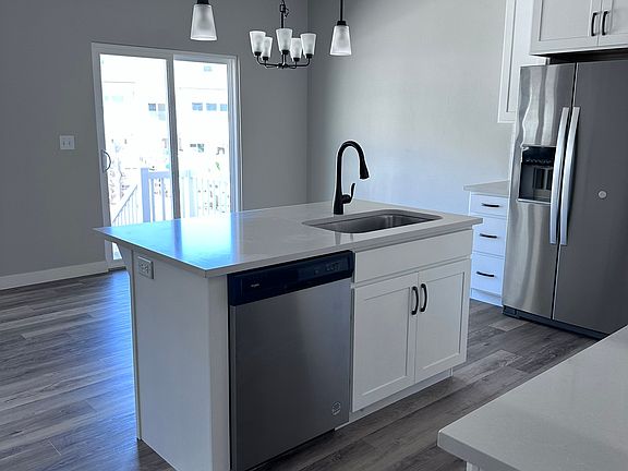 4th image of 4102 W Harmony Dr
