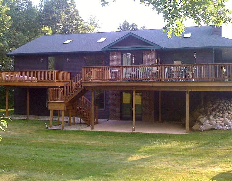 2 story ranch with walkout 