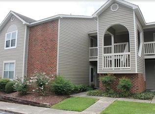 667 Bartons Landing Pl APT 5, Fayetteville, NC 28314