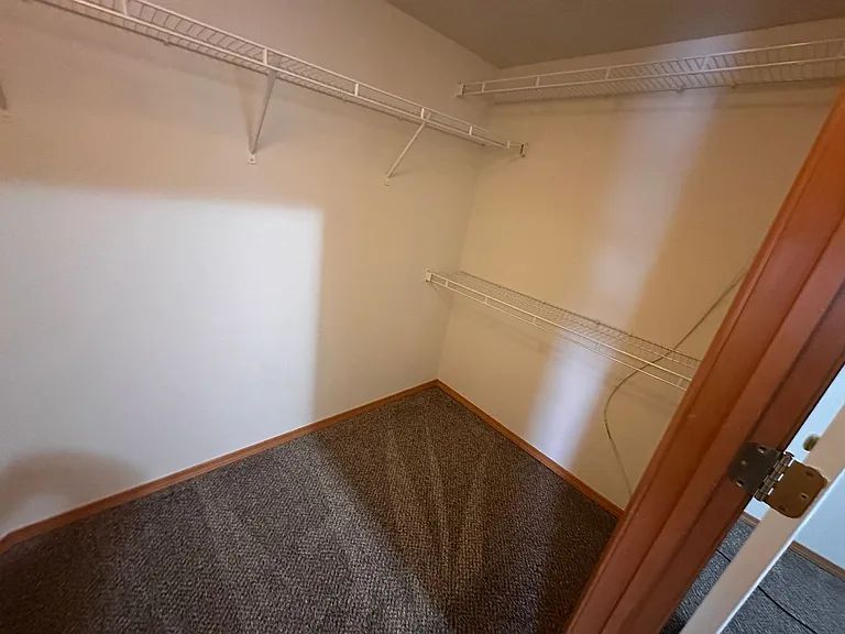 7820 Three Rivers Dr — Photo 38