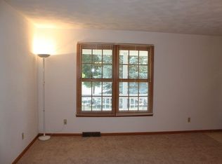 3762 N Trainer Rd, Rockford, IL 61114