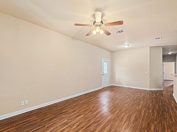 5th image of 1375 Main St