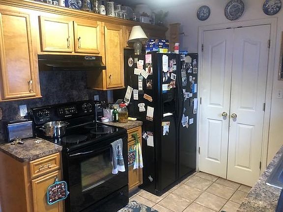 3rd image of 1751 Lucille St