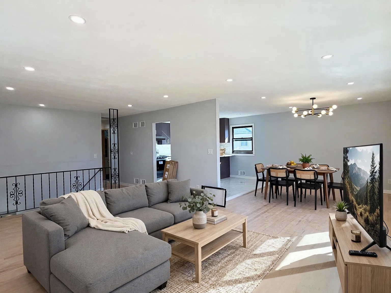 3 bed, 1550 sqft, $3,600 — Photo 2