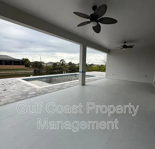 2609 NE 5th Pl — Photo 22