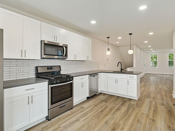 2nd image of 2404 N Hancock St #1