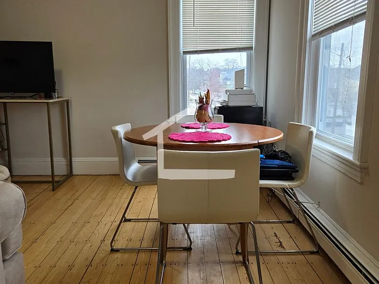 5 Pearl St #4B — Photo 2