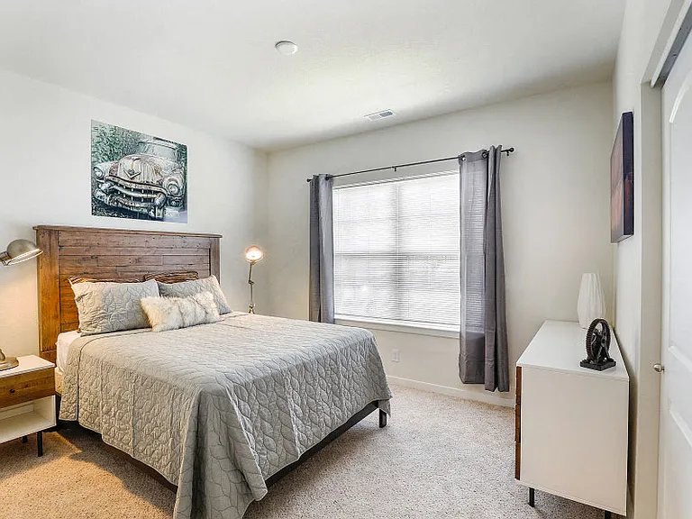 Aventura at Maryland Oaks — Photo 25