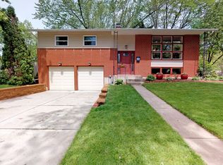 164 N Williams Dr, Palatine, IL 60074