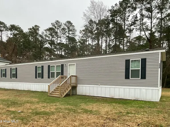 111 Longleaf Drive, Newport, NC 28570