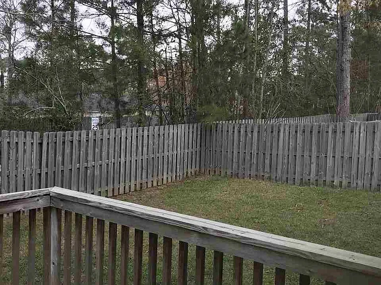 2810 Dumont Dr — Photo 14