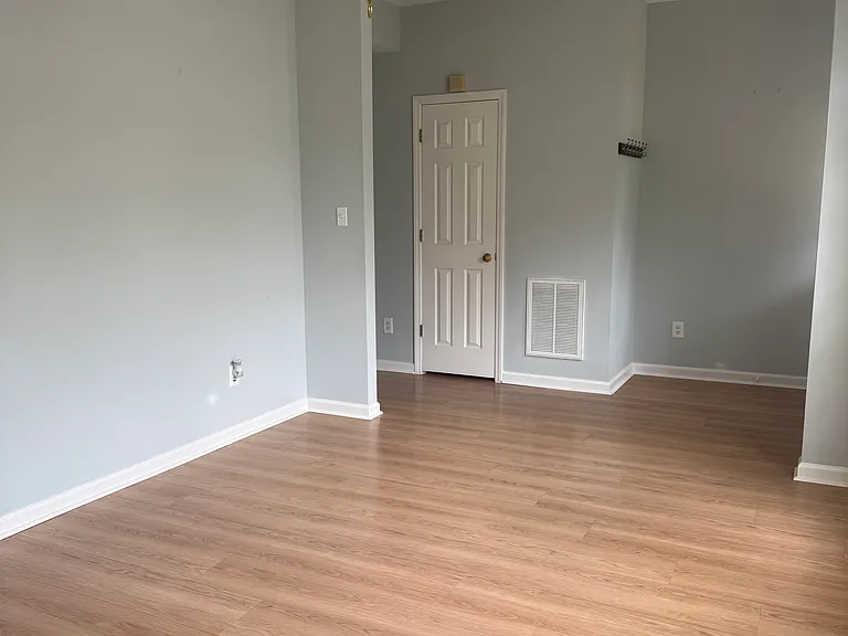 908 Northwood Hills Ave — Photo 8