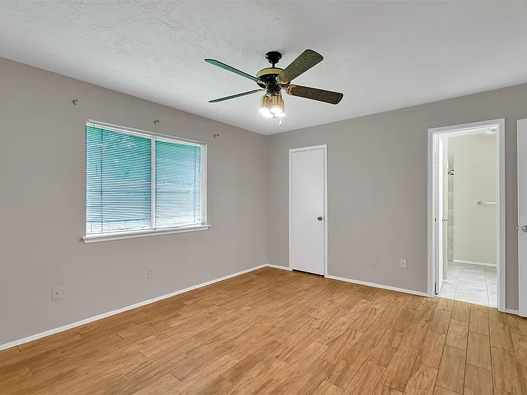 4311 Owens Creek Ln — Photo 16